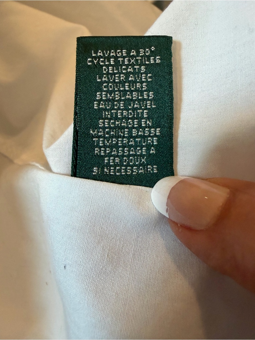 Ralph Lauren White Button-Down Cotton Shirt with Navy Embroidered Logo Size med - Picture 12 of 12
